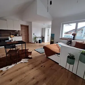 https://exklusiv-appartement.ischgl-hotels.net