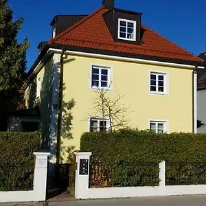https://helle-und-ruhige-dachgeschosswohnung.com-bavaria.com